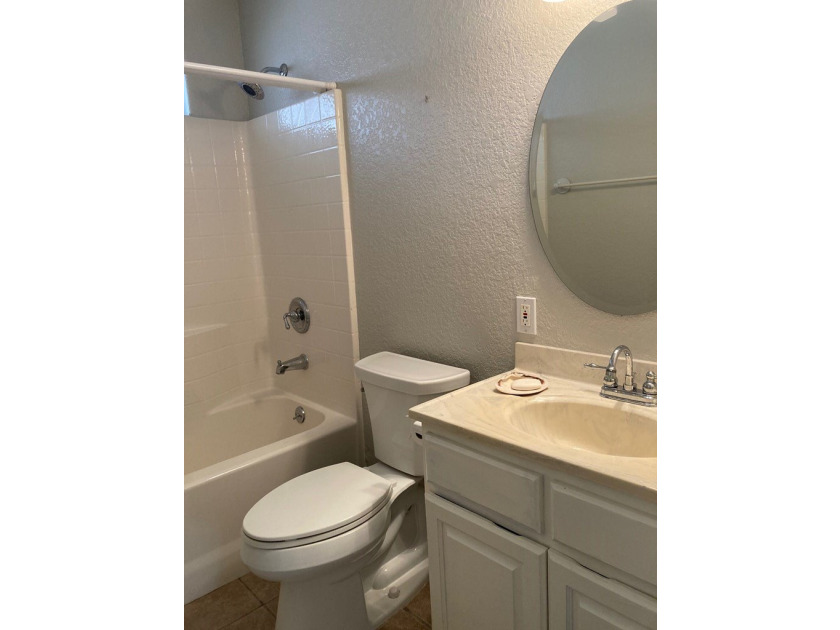 Schedule your tour of this open concept, well maintained &amp; - photo 13
