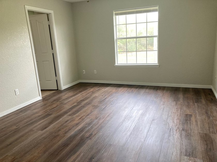 Schedule your tour of this open concept, well maintained &amp; - photo 14
