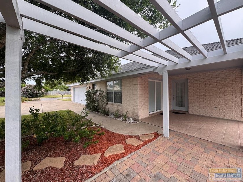 Schedule your tour of this open concept, well maintained &amp; - photo 20