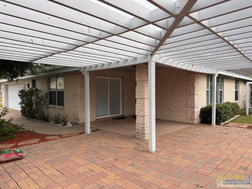 Schedule your tour of this open concept, well maintained &amp; - photo 21