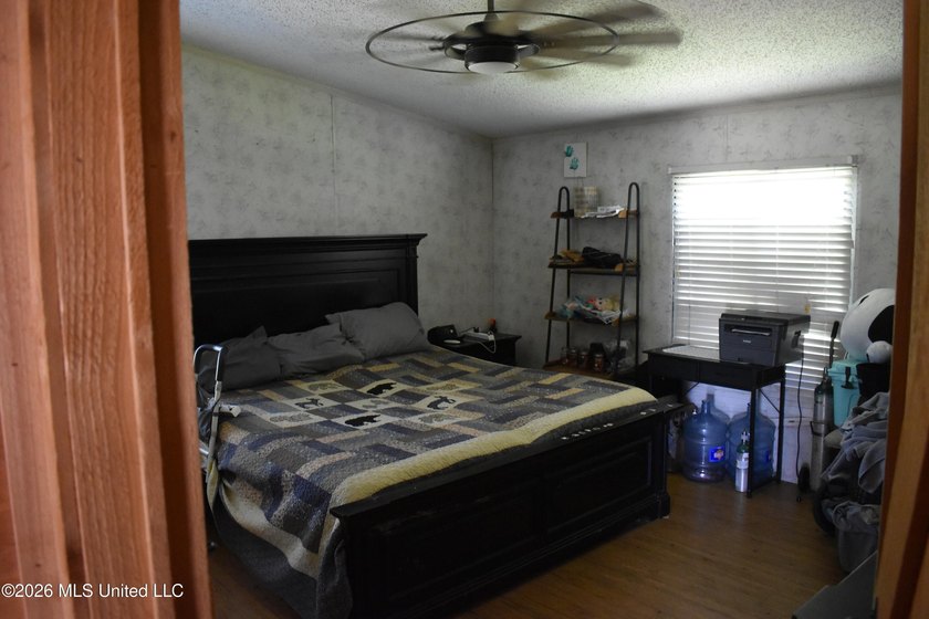 48 acres with a 3 BR 2 BA mobile home, shop, and additional home - photo 15