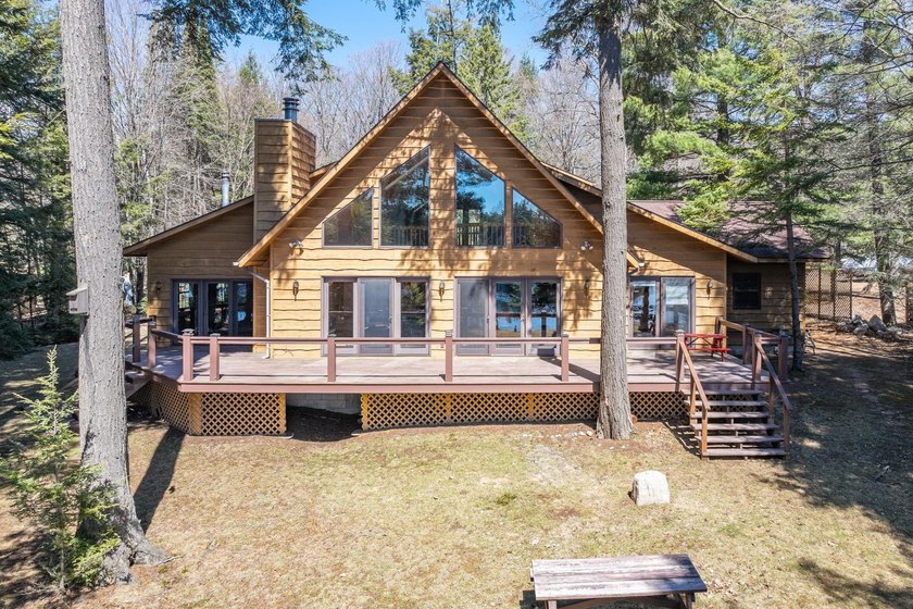 Exquisitely renovated, south-facing chalet-style lakefront - photo 13