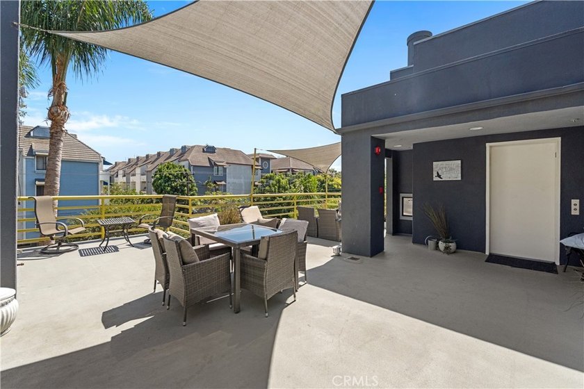Every inch of this beautifully updated one-bedroom condo has - photo 13