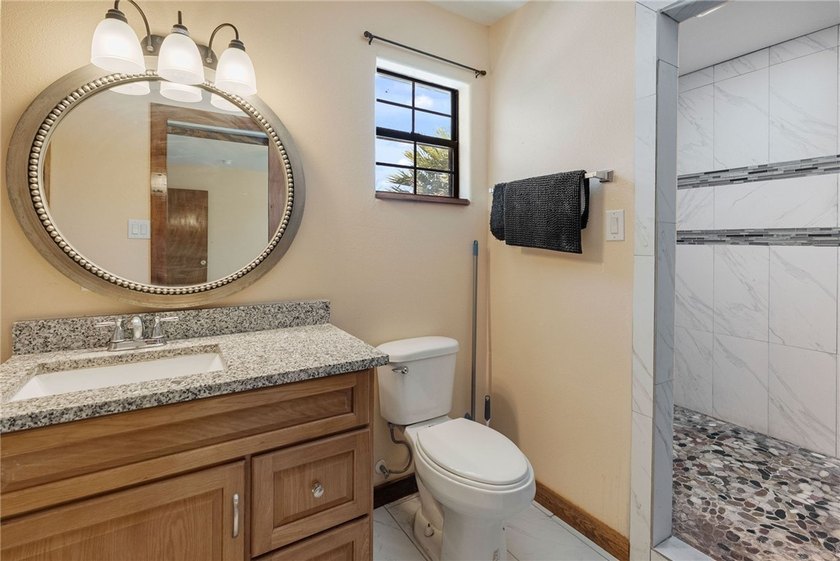 Welcome to your Rockport retreat. This stunning four bedroom - photo 15