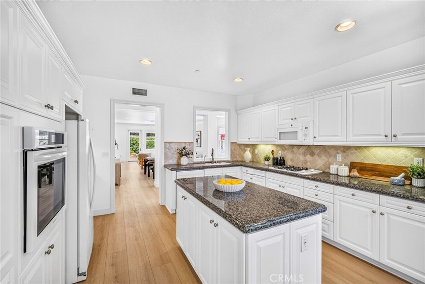 Just remodeled and ready for you to enjoy: a - photo 20