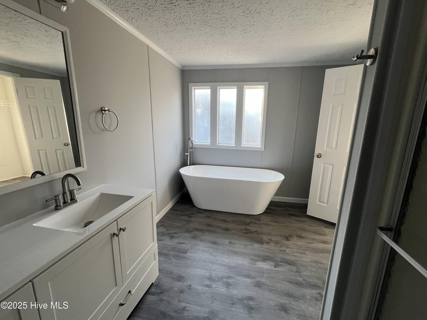 Check out this beauty in the Pembroke area, just off Trent Road! - photo 12