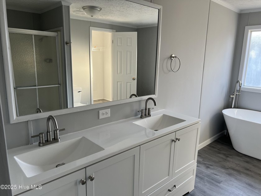Check out this beauty in the Pembroke area, just off Trent Road! - photo 13