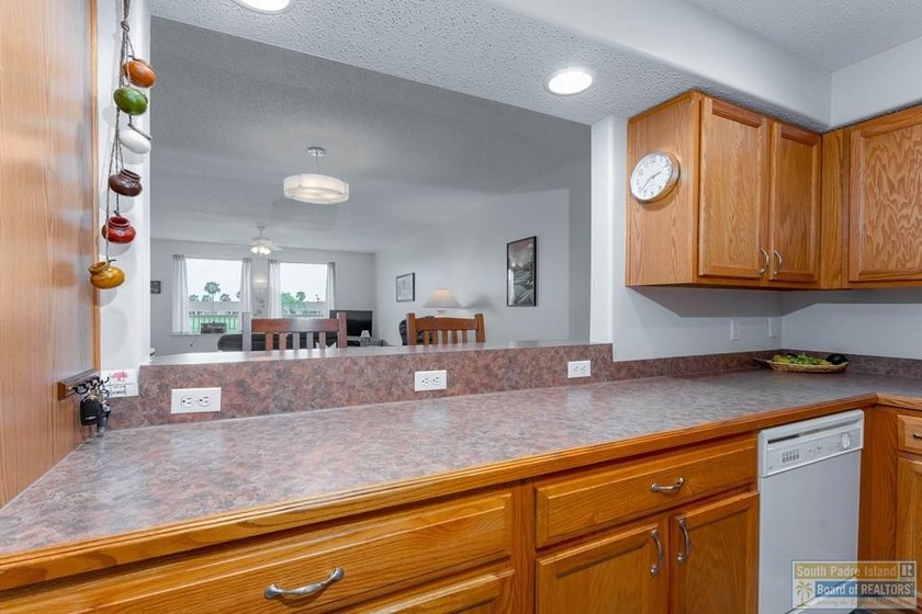 Rarely available on the market! Enjoy beautiful water and golf - photo 11