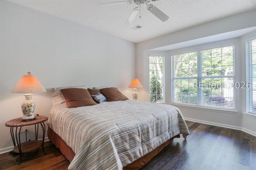 Welcome to this beautifully maintained &amp; thoughtfully updated - photo 13