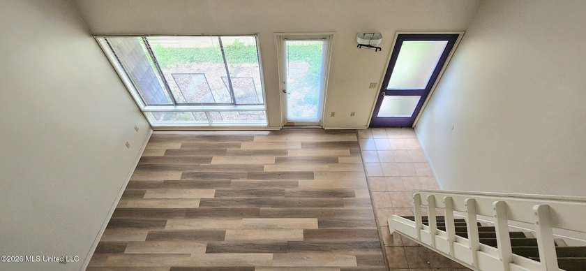 Welcome home to this charming, move-in-ready condo in Rivendell - photo 18