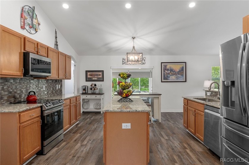 Motivated Sellers! 4 bedroom, 3 bath home with 2 car garage in - photo 25