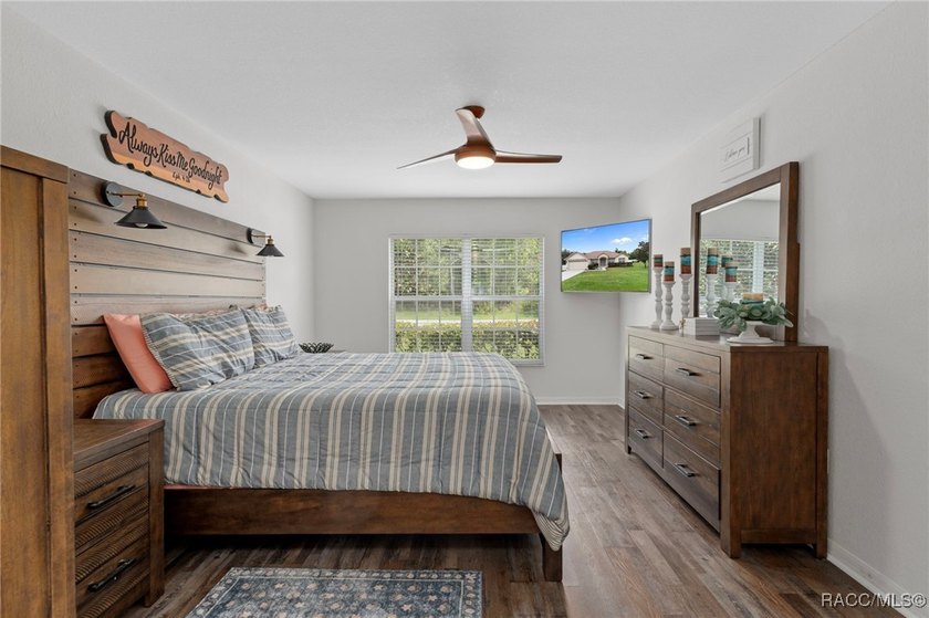 Motivated Sellers! 4 bedroom, 3 bath home with 2 car garage in - photo 30