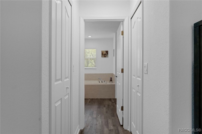 Motivated Sellers! 4 bedroom, 3 bath home with 2 car garage in - photo 32