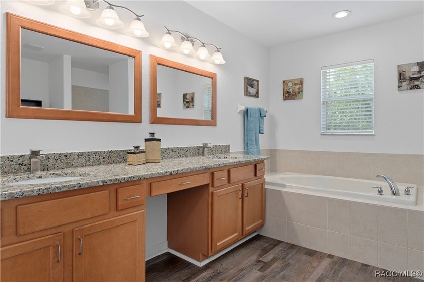 Motivated Sellers! 4 bedroom, 3 bath home with 2 car garage in - photo 33