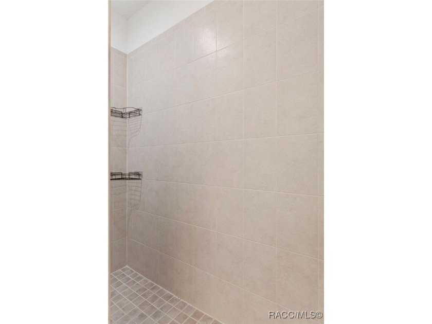 Motivated Sellers! 4 bedroom, 3 bath home with 2 car garage in - photo 35