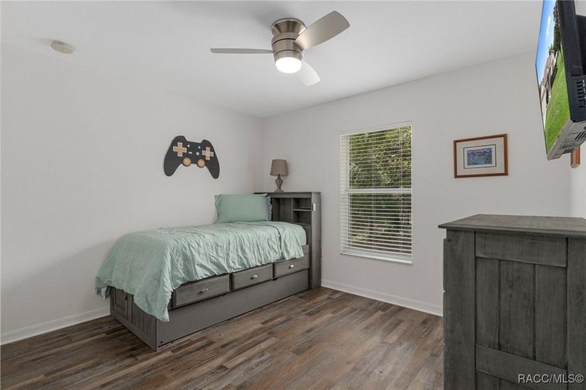 Motivated Sellers! 4 bedroom, 3 bath home with 2 car garage in - photo 46
