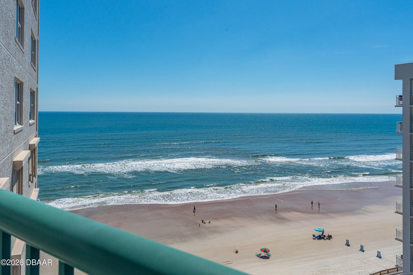 Wake up to breathtaking views from this beautifully updated - photo 31
