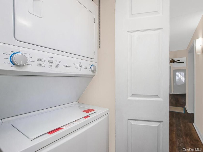 Welcome to 121 Sunset Blvd! Immaculate 2 Bedroom 2 Full Bath - photo 14