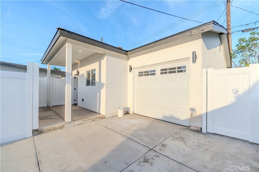 Incredible opportunity to own 2 Homes on One Lot in the heart of - photo 28