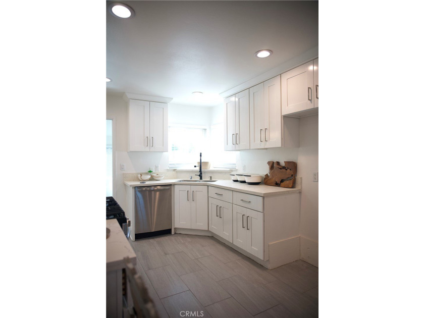 Incredible opportunity to own 2 Homes on One Lot in the heart of - photo 32