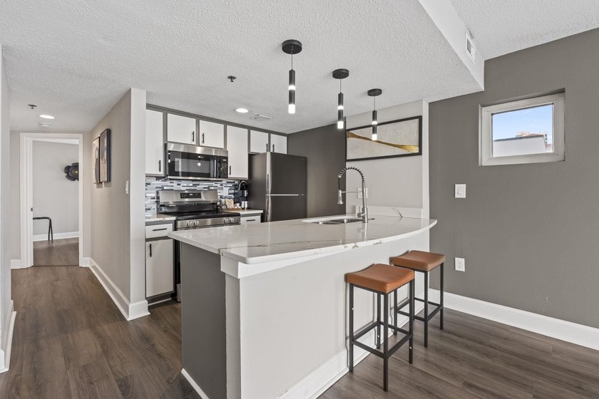 Completely remodeled from top to bottom at the end of 2023, this - photo 11