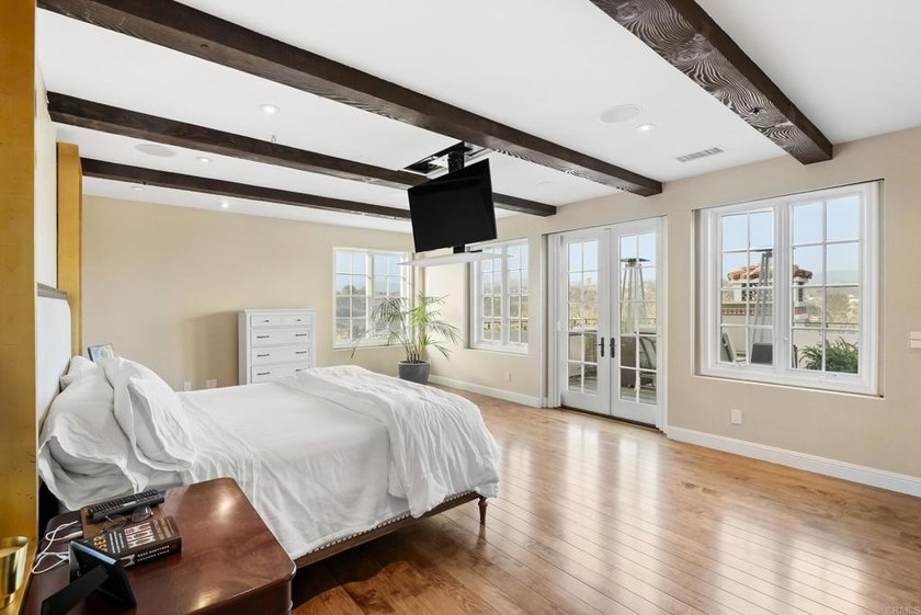 Welcome to 6152 Avenida del Duque, an extraordinary 7-bedroom, 7 - photo 16