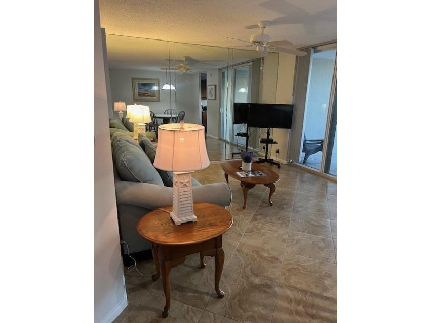Jupiter Bay is distinctively different from any other - photo 18