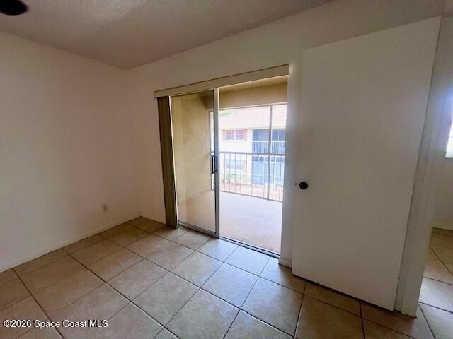 This well maintained condo located on the 2nd floor convenient - photo 21