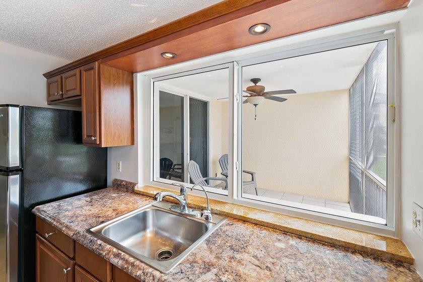 Jupiter Bay is distinctively different from any other - photo 25