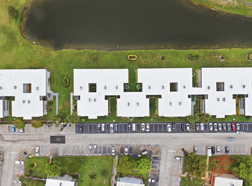 Rarely does a home so cleary reflect creativity and vision. This - photo 42