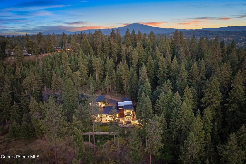 Tucked away in a secluded private cul-de-sac, this 1.71-acre - photo 7
