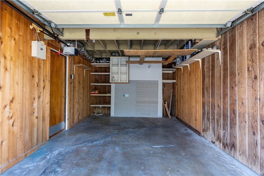 This beautifully renovated townhome is centrally located in - photo 23