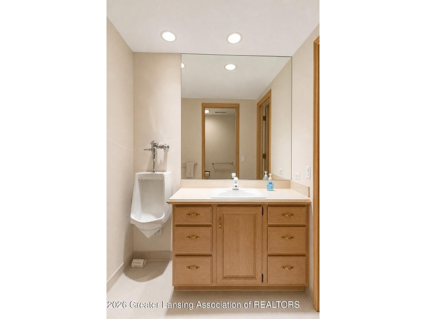 Whitehills Woods - a rare and remarkable Al White designed - photo 50