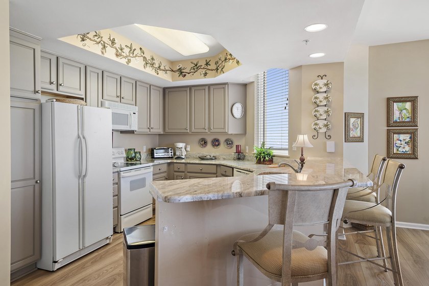 Stunning 4 Bedroom Gulf Front Condominium in the much sought - photo 15