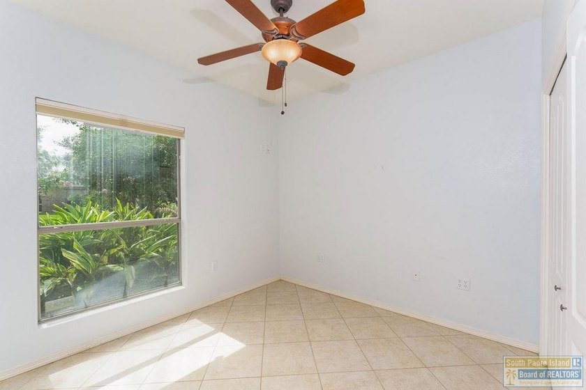 9 Torrey Pines is a beautiful Golf Villa offering stunning lake - photo 20