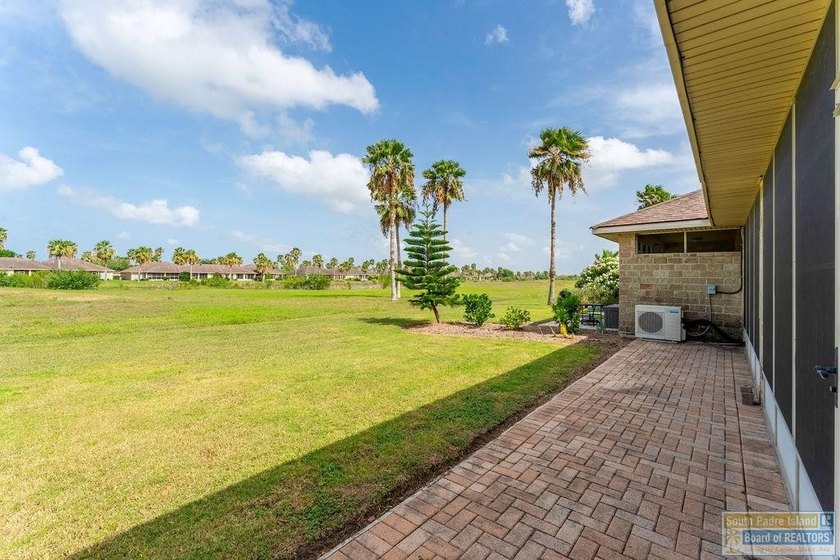 9 Torrey Pines is a beautiful Golf Villa offering stunning lake - photo 35