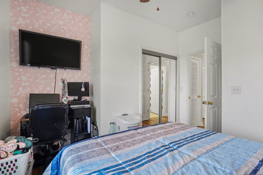 Welcome to your beautiful 2 bedroom, 2 bath spacious condo - photo 12