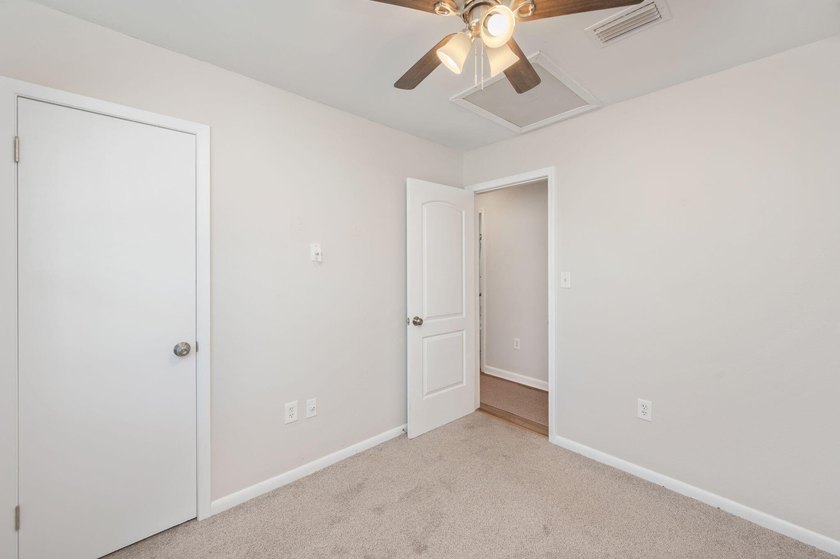 ** Under Contract with a 72-Hour Kickout Clause ** Summer is - photo 28