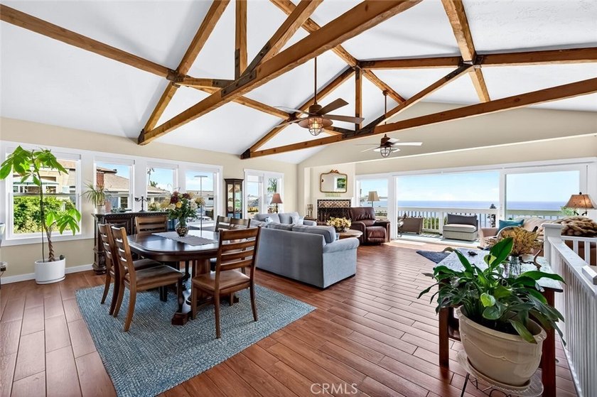 Modern coastal charm: A reimagined craftsman retreat Discover - photo 12