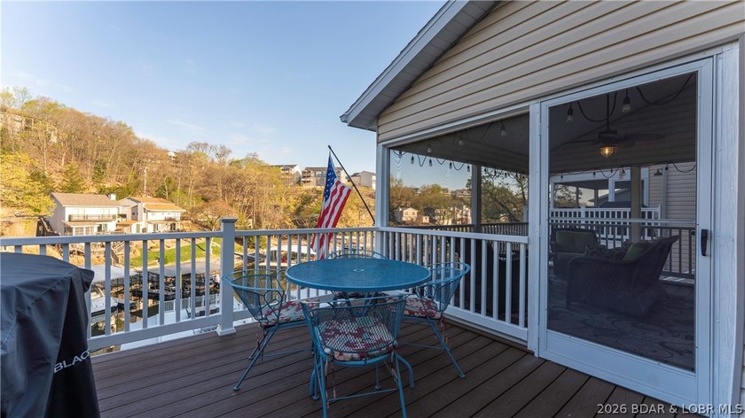 Welcome to easy lake living with this 5 bedroom, 3.5 bath home - photo 14