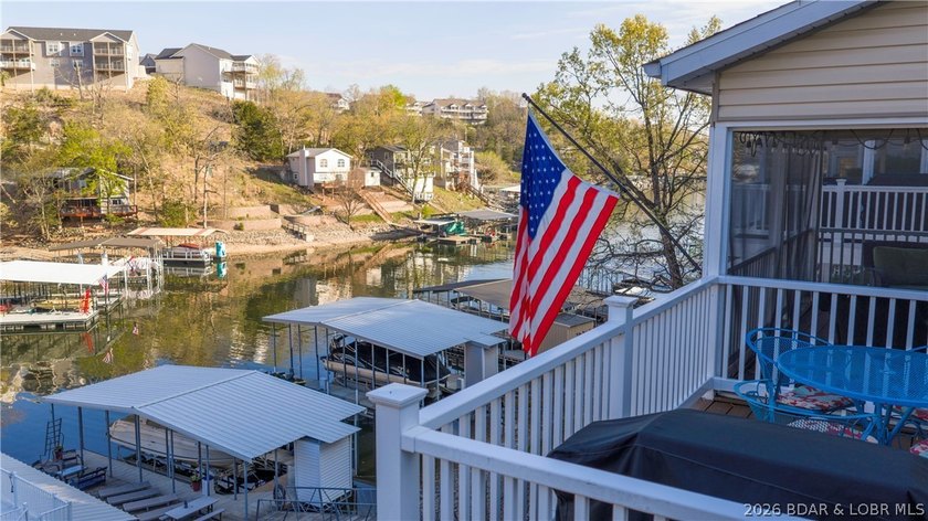 Welcome to easy lake living with this 5 bedroom, 3.5 bath home - photo 15