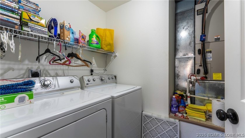Welcome to easy lake living with this 5 bedroom, 3.5 bath home - photo 32