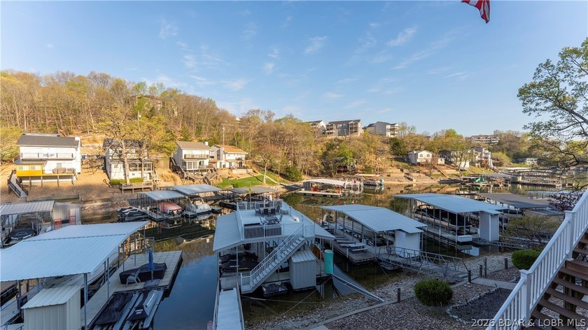 Welcome to easy lake living with this 5 bedroom, 3.5 bath home - photo 34