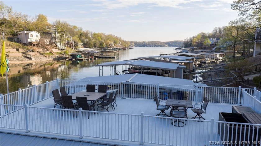 Welcome to easy lake living with this 5 bedroom, 3.5 bath home - photo 37