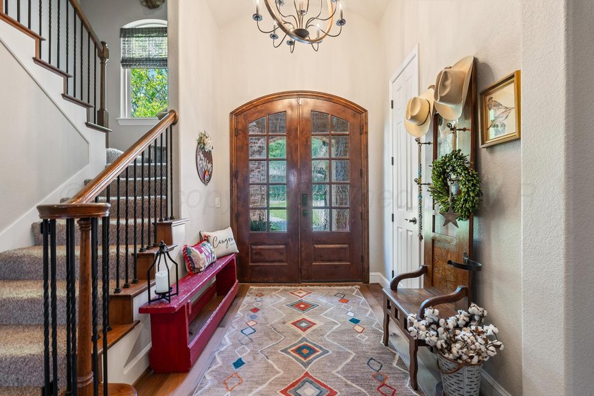 Beautifully updated Canyon home that backs up to Palo Duro Creek - photo 3