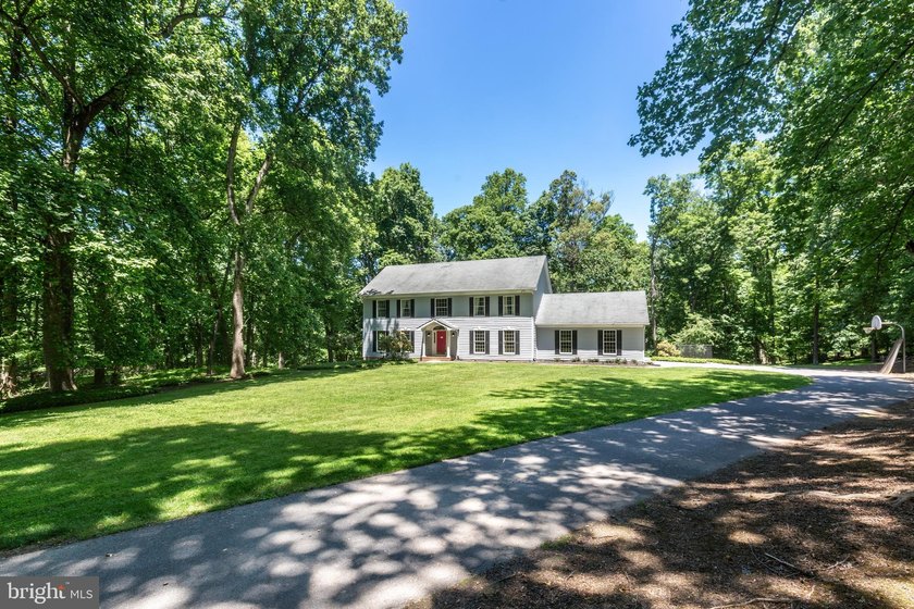 Huge reduction! Sellers new build is complete! Stately and - photo 2