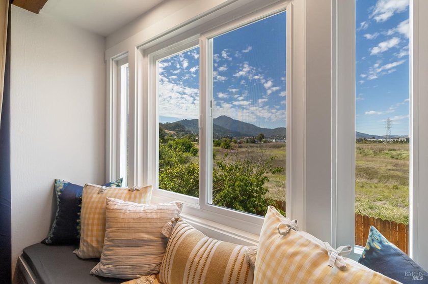 Rare 5 bedroom opportunity in the coveted Corte Madera flats - photo 14
