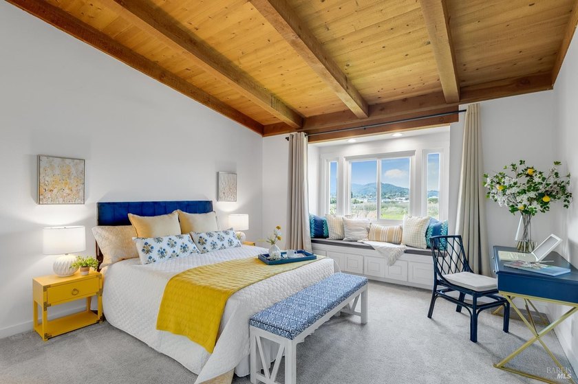 Rare 5 bedroom opportunity in the coveted Corte Madera flats - photo 16