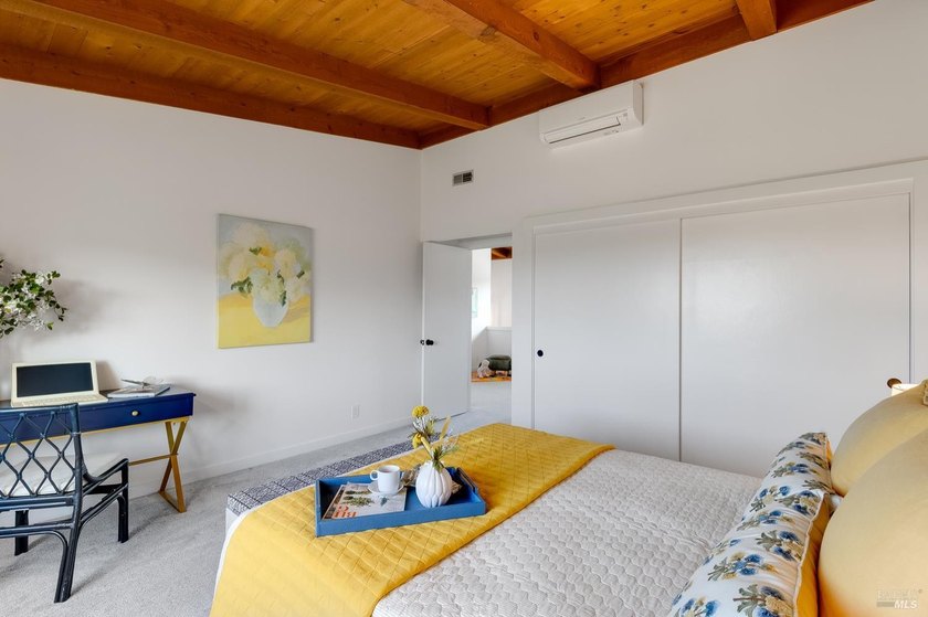 Rare 5 bedroom opportunity in the coveted Corte Madera flats - photo 17