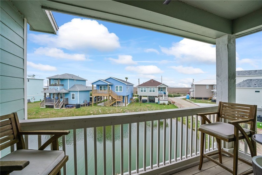 *NEW ROOF JUST INSTALLED!* May 2026 Coastal Elegance Meets - photo 6